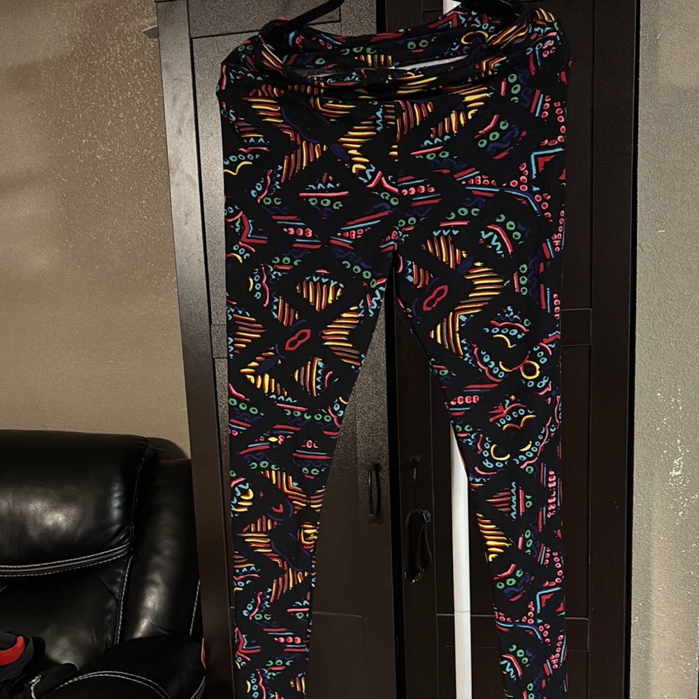 LulaRoe Colorful Geometric Pattern Leggings